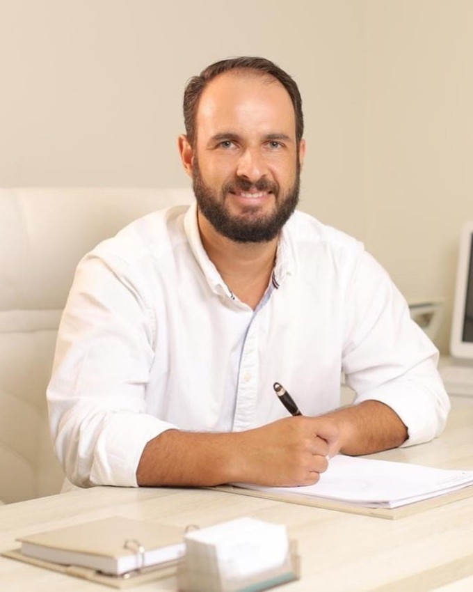 Dr. Ricardo Cacciatore Bertão, ortopedista e traumatologista